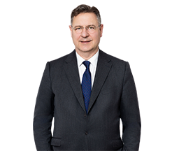 Dr. Christian Schede bio image