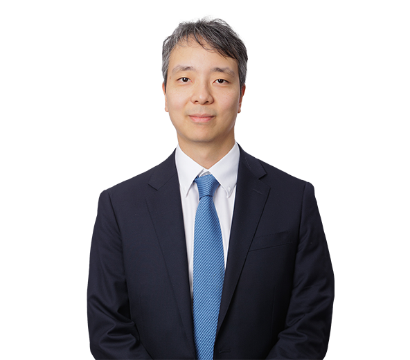 Chris (Sang Min) Shim